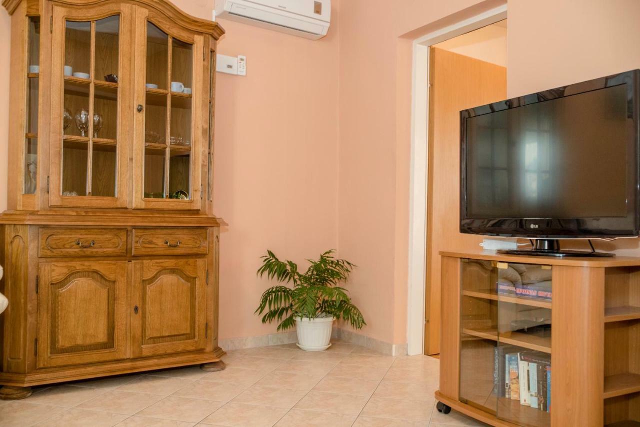 Apartmani Sanjin Tariba Супетарська Драґа Екстер'єр фото
