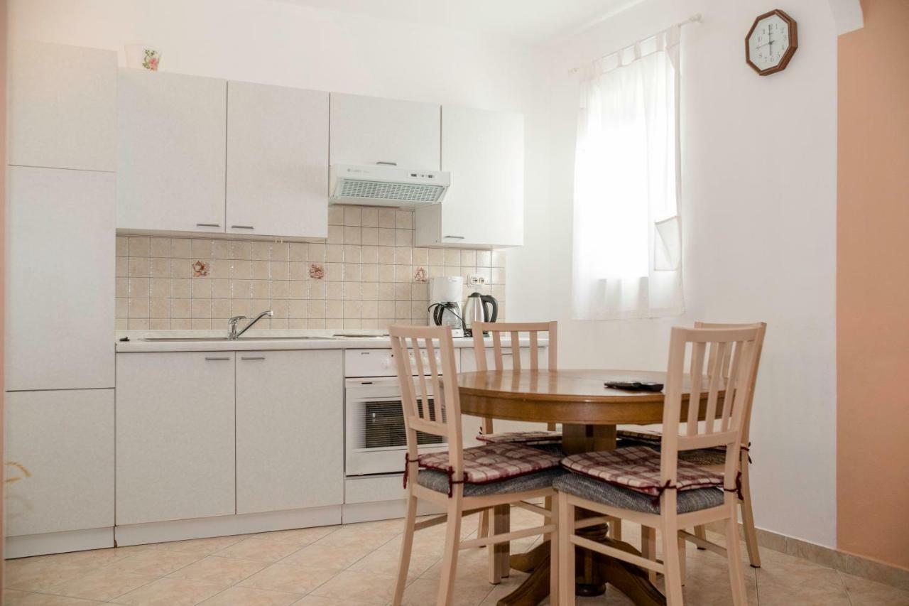 Apartmani Sanjin Tariba Супетарська Драґа Екстер'єр фото
